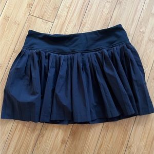 Lululemon pleated skirt